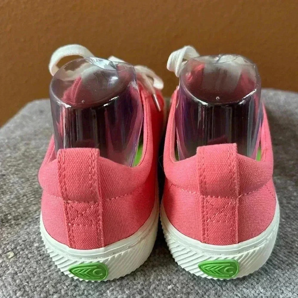 Cariuma OCA Low Canvas In Pink Women’s 10/ Men’s 8.5 New Without Tags! - Picture 5 of 10